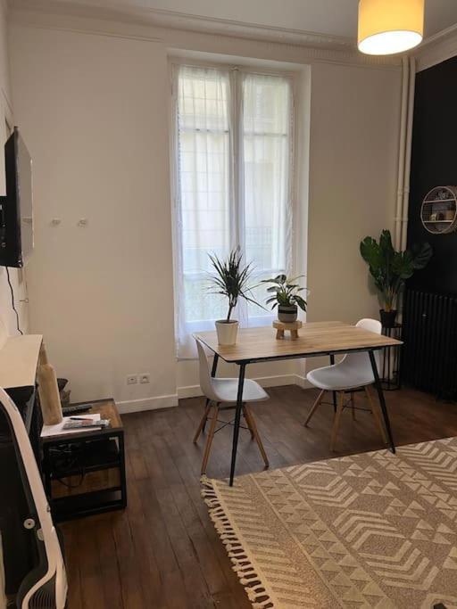 Appartement Magnifique Paris 18 エクステリア 写真