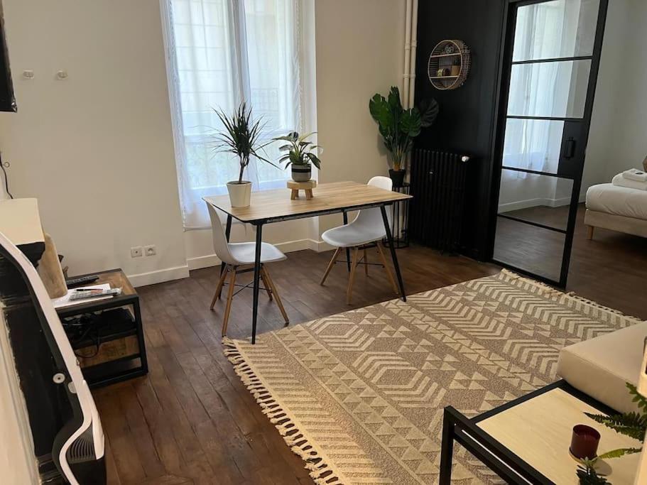 Appartement Magnifique Paris 18 エクステリア 写真