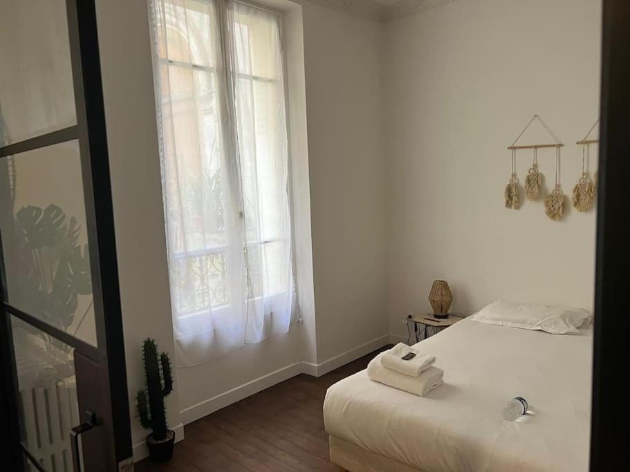 Appartement Magnifique Paris 18 エクステリア 写真