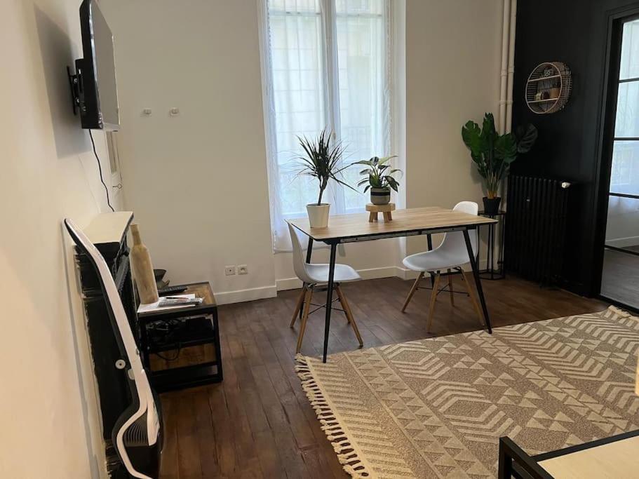 Appartement Magnifique Paris 18 エクステリア 写真